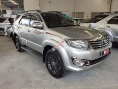 Bán giá thấp với chiếc Toyota Fortuner 2.7V đời 2013, màu bạc, giao nhanh Bán giá thấp với chiếc Toyota Fortuner 2.7V đời 2013, màu bạc, giao nhanh