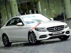 Mercedes VietnamStar cần bán xe Mercedes C 200 năm 2018, màu trắng