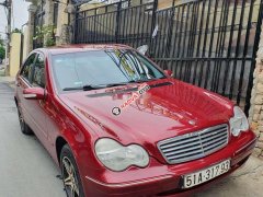 Cần bán gấp Mercedes năm 2002, màu đỏ