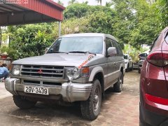 Cần bán lại xe Mitsubishi Pajero 3.0 năm 2005, màu bạc giá cạnh tranh