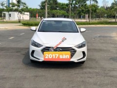 Cần bán gấp Hyundai Elantra năm 2017, số sàn Cần bán gấp Hyundai Elantra năm 2017, số sàn
