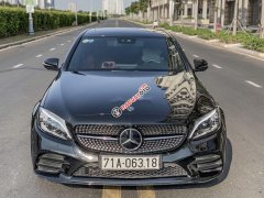 Cần bán lại xe Mercedes C class sản xuất 2019, màu đen
