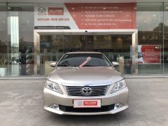 Bán xe Toyota Camry 2.5Q sản xuất năm 2014, màu nâu, số tự động Bán xe Toyota Camry 2.5Q sản xuất năm 2014, màu nâu, số tự động