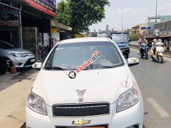 Cần bán Chevrolet Aveo đời 2017, màu trắng, số tự động Cần bán Chevrolet Aveo đời 2017, màu trắng, số tự động