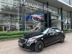 Cần bán gấp Mercedes C200 Exclusive năm 2019, màu đen