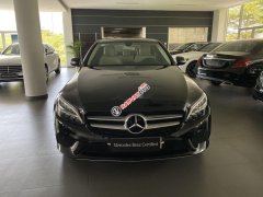 Bán Mercedes C200 2019, xe đã ra biển số nhưng chưa từng lăn bánh