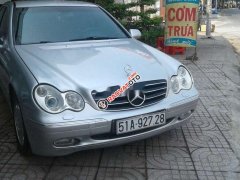 Cần bán gấp Mercedes C200 đời 2003, màu bạc, nhập khẩu  