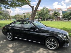 Bán xe Mercedes-Benz C250 Exclusive 2018, màu Đen. Giá 1,49 tỷ Bán xe Mercedes-Benz C250 Exclusive 2018, màu Đen. Giá 1,49 tỷ