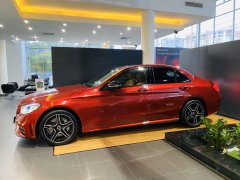 Mercedes C300AMG Trưng Bày. Tiết Kiệm 300Triệu Mercedes C300AMG Trưng Bày. Tiết Kiệm 300Triệu