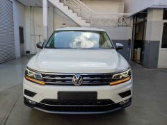 Volkswagen Tiguan Topline xe đức nhập khẩu màu trắng tặng quà khủng Volkswagen Tiguan Topline xe đức nhập khẩu màu trắng tặng quà khủng