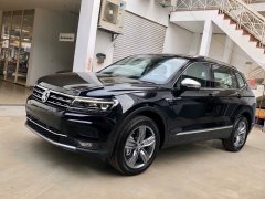 Volkswagen Tiguan - xe Đức nhập khẩu nguyên chiếc màu đen tặng quà khủng Volkswagen Tiguan - xe Đức nhập khẩu nguyên chiếc màu đen tặng quà khủng
