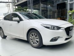 Cần bán gấp Mazda 3 sản xuất 2019, màu trắng, nhập khẩu Cần bán gấp Mazda 3 sản xuất 2019, màu trắng, nhập khẩu