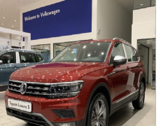 Volkswagen Tiguan Luxury - tặng 50% phí trước bạ Volkswagen Tiguan Luxury - tặng 50% phí trước bạ