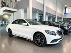 Bán Mercedes C200 Exclusive 2021 màu trắng, siêu lướt, biển đẹp, giá cực tốt Bán Mercedes C200 Exclusive 2021 màu trắng, siêu lướt, biển đẹp, giá cực tốt