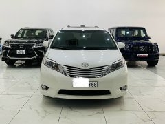 Cần bán xe Toyota Sienna 3.5 Limited sản xuất 2015, màu trắng, nhập khẩu chính hãng Cần bán xe Toyota Sienna 3.5 Limited sản xuất 2015, màu trắng, nhập khẩu chính hãng