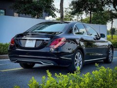 Bán ô tô Mercedes sản xuất năm 2014, màu đen còn mới Bán ô tô Mercedes sản xuất năm 2014, màu đen còn mới