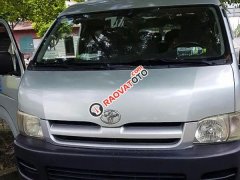 Cần bán Toyota Hiace năm sản xuất 2005, màu bạc, giá tốt Cần bán Toyota Hiace năm sản xuất 2005, màu bạc, giá tốt
