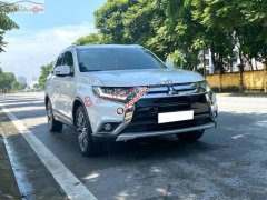 Cần bán xe Mitsubishi Outlander 2.0 CVT Premium đời 2019, màu trắng, giá chỉ 745 triệu Cần bán xe Mitsubishi Outlander 2.0 CVT Premium đời 2019, màu trắng, giá chỉ 745 triệu