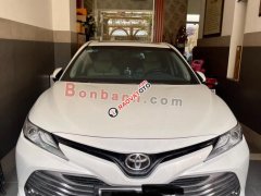Cần bán Toyota Camry 2.5Q sản xuất 2020, màu trắng, nhập khẩu còn mới Cần bán Toyota Camry 2.5Q sản xuất 2020, màu trắng, nhập khẩu còn mới