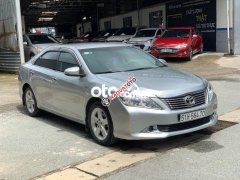 Bán xe Toyota Camry 2.5Q sản xuất năm 2013, màu bạc Bán xe Toyota Camry 2.5Q sản xuất năm 2013, màu bạc