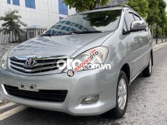 Bán xe Toyota Innova V năm 2011, màu bạc