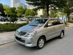 Bán Toyota Innova 2.0 V đời 2009, màu bạc