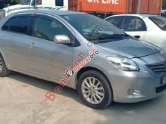 Cần bán gấp Toyota Vios MT năm 2011, màu xám còn mới, giá tốt