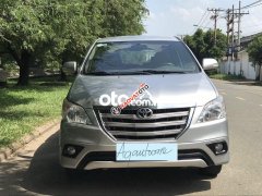 Cần bán gấp Toyota Innova G đời 2016, màu bạc số tự động