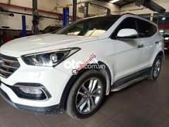 Cần bán xe Hyundai Santa Fe 2.2CRDI 2017, màu trắng giá cạnh tranh