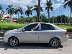 Cần bán lại xe Chevrolet Aveo AT năm 2016, màu bạc