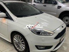 Bán Ford Focus Sport đời 2016, màu trắng