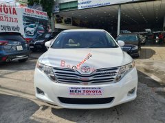 Cần bán xe Toyota Venza 2.7 đời 2009, màu trắng, nhập khẩu 