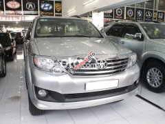 Cần bán lại xe Toyota Fortuner 2.7V đời 2012, màu bạc, giá 515tr