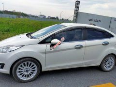 Cần bán lại xe Ford Fiesta Titanium sản xuất năm 2018, màu trắng