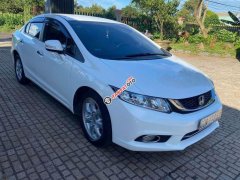 Cần bán gấp Honda Civic 1.8 AT sản xuất năm 2015, màu trắng