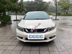 Cần bán gấp Honda Civic 1.8AT đời 2015, màu trắng chính chủ
