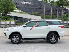 Bán Toyota Fortuner 2.7V 4x2 AT sản xuất năm 2016, màu trắng, nhập khẩu, giá chỉ 828 triệu