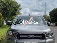 Bán Ford Ranger XLS AT sản xuất năm 2017, màu xám, nhập khẩu nguyên chiếc