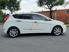 Cần bán xe Hyundai Accent 1.4 AT sản xuất 2013, màu trắng, nhập khẩu Hàn Quốc