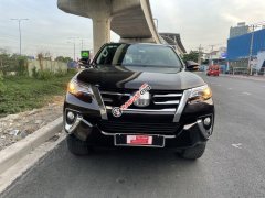 Cần bán xe Toyota Fortuner 2.7V đời 2017, màu đen, xe nhập, 940 triệu