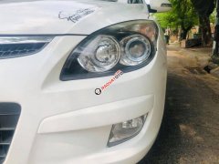 Bán Hyundai i30 CW 1.6 AT năm sản xuất 2011, màu trắng, nhập khẩu, giá tốt