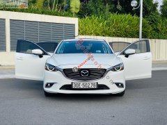 Cần bán lại xe Mazda 6 2.0L Premium đời 2017, màu trắng, 695tr