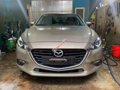 Bán Mazda 3 1.5 sản xuất năm 2017, màu xám còn mới  