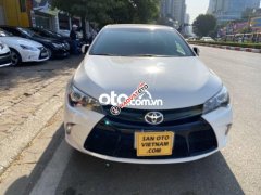 Cần bán gấp Toyota Camry SE 2015, màu trắng, nhập khẩu nguyên chiếc