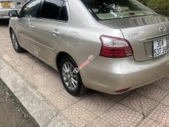 Toyota Vios E 2013 MT, màu vàng cát