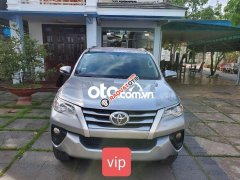 Cần bán xe Toyota Fortuner MT đời 2017, màu bạc, nhập khẩu, giá tốt