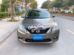 Bán Nissan Sunny MT đời 2018, màu ghi vàng