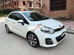 Cần bán xe Kia Rio AT năm sản xuất 2016, màu trắng, nhập khẩu Hàn Quốc