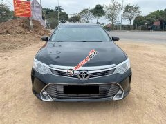 Bán Toyota Camry 2.5Q năm sản xuất 2015, màu đen chính chủ, giá tốt