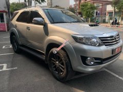 Cần bán lại xe Toyota Fortuner G năm sản xuất 2015, màu bạc